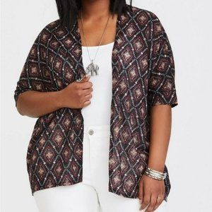 Torrid Short Sleeve Open Cardigan Dolman Sleeve Geometric Print